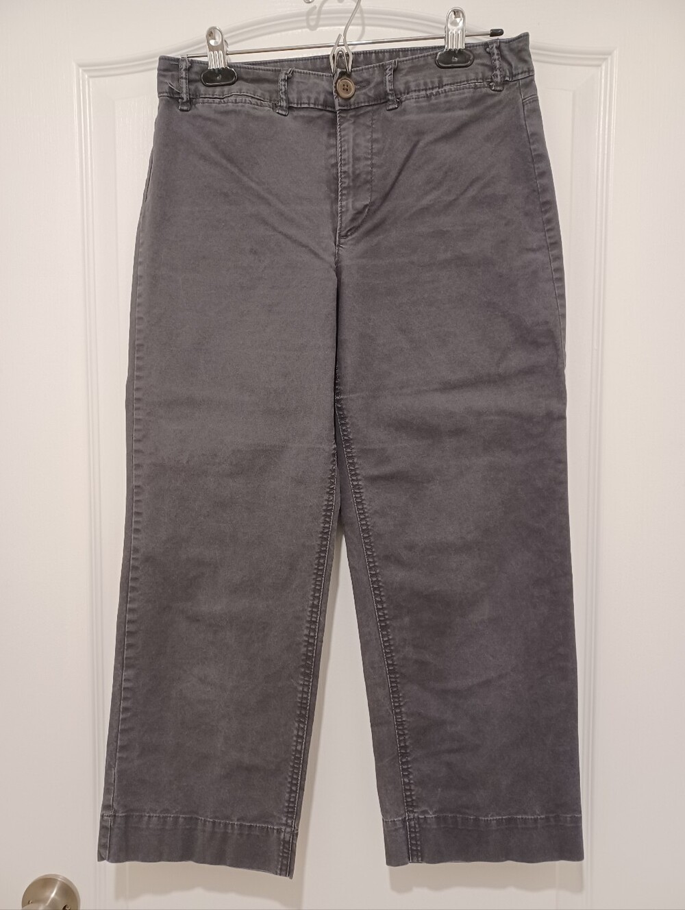 Old Navy Wide Legged Cropped Pants - Grey